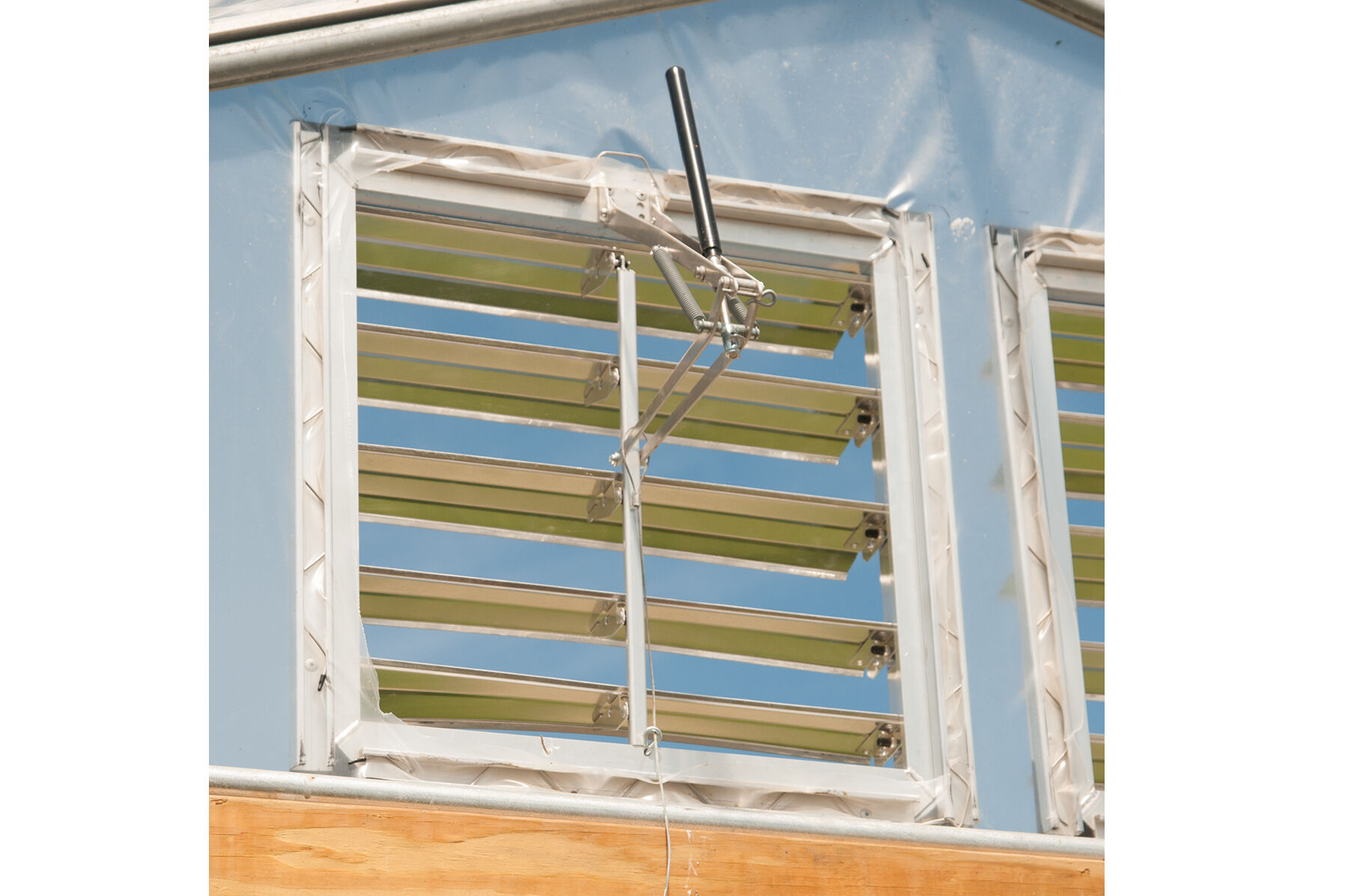 High Tunnel Vent w/ Auto Opener &ndash; 30" x 30" Greenhouse and Tunnel Supplies