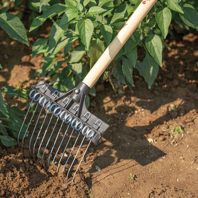 Tine Weeding Rake – 9" Hoes & Cultivators