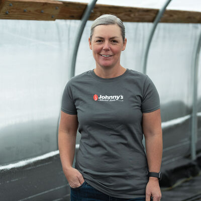 Women's Basic Tee – Charcoal, XL Shirts